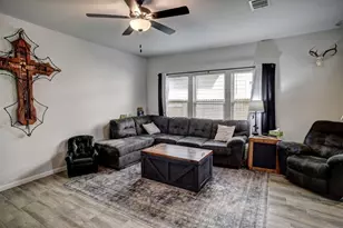 205 Driftwood Ln, Bastrop, TX 78602 - Photo 7