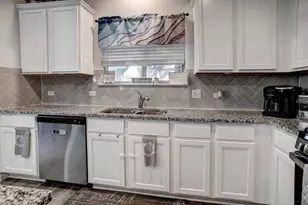 205 Driftwood Ln, Bastrop, TX 78602 - Photo 13