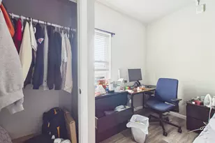 911 W 22nd St, Austin, TX 78705 - Photo 11