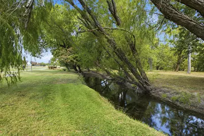 2114 Deer Creek Trail, Round Rock, TX 78665 - Photo 33