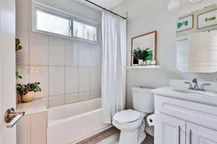 919 E 51st St, Austin, TX 78751 - Photo 15