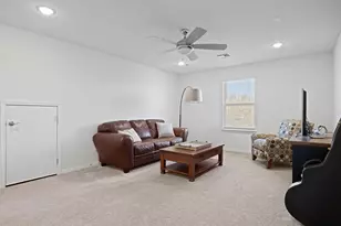 210 Raptor Beak Wy, Cedar Creek, TX 78612 - Photo 27