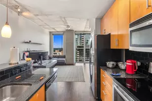 360 Nueces St, Austin, TX 78701 - Photo 7