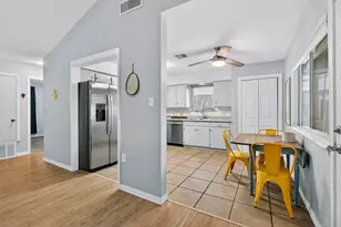 2005 Scofield Ln, Austin, TX 78727 - Photo 11