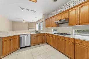 13301 Slow Poke Dr, Austin, TX 78727 - Photo 9