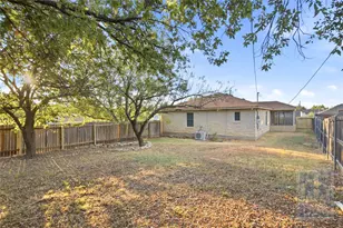 2305 Stratford Dr, Round Rock, TX 78664 - Photo 23