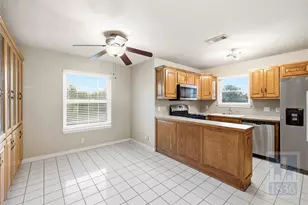 2305 Stratford Dr, Round Rock, TX 78664 - Photo 3