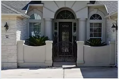1813 Val Verde, Austin, TX 78732 - Photo 3