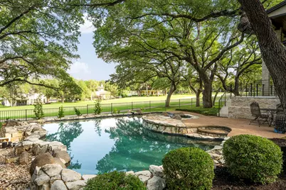 12 Treehaven Lane, The Hills, TX 78738 - Photo 27