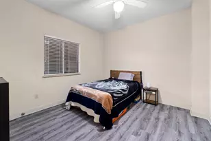 711 W 26th St, Austin, TX 78705 - Photo 19