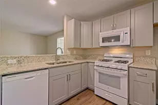 401 Hedgewood Dr, Georgetown, TX 78628 - Photo 21