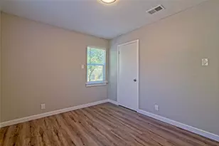 401 Hedgewood Dr, Georgetown, TX 78628 - Photo 29