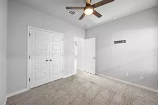 225 Unforgiven Ln, Jarrell, TX 76537 - Photo 21