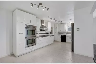 13135 Mill Stone Drive, Austin, TX 78729 - Photo 13