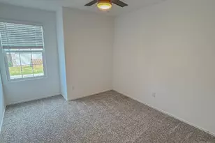 725 Bronco Billy Dr, Jarrell, TX 76537 - Photo 29