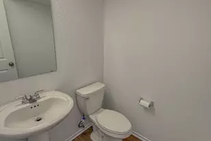 725 Bronco Billy Dr, Jarrell, TX 76537 - Photo 13