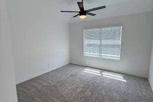 725 Bronco Billy Dr, Jarrell, TX 76537 - Photo 15