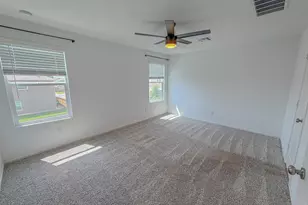 725 Bronco Billy Dr, Jarrell, TX 76537 - Photo 17