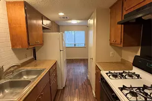 812 Ramble Ln, Austin, TX 78745 - Photo 5