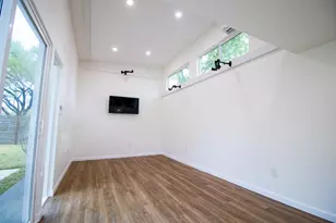 501 Park Blvd, Austin, TX 78751 - Photo 27