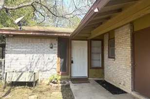 421 Live Oak St, Kyle, TX 78640 - Photo 1
