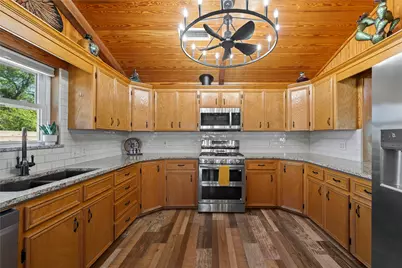 5597 Cliff Lane, Temple, TX 76502 - Photo 13