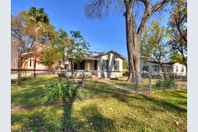 2710 Willow Street, Austin, TX 78702 - Photo 3