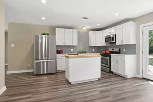 4906 Eastdale Dr E, Austin, TX 78723 - Photo 9