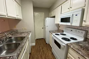 1013 Hyridge St, Round Rock, TX 78664 - Photo 3