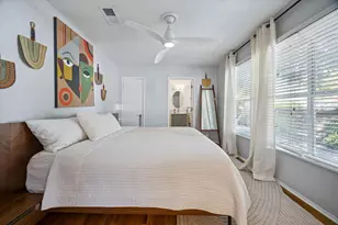 2601 E 17th St, Austin, TX 78702 - Photo 11