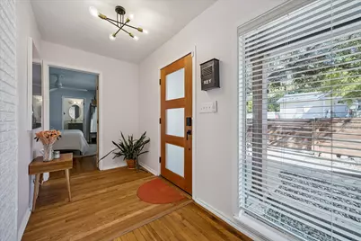 2601 E 17th Street, Austin, TX 78702 - Photo 3