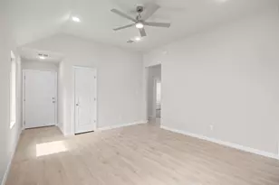 281 Bendecido Loop, Elgin, TX 78621 - Photo 7