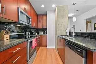 360 Nueces St, Austin, TX 78701 - Photo 7