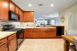 504 Hereford Ln, Georgetown, TX 78633 - Photo 15