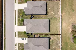 142 Esparza Dr, Bastrop, TX 78602 - Photo 31