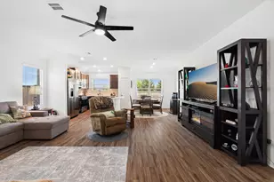 142 Esparza Dr, Bastrop, TX 78602 - Photo 5