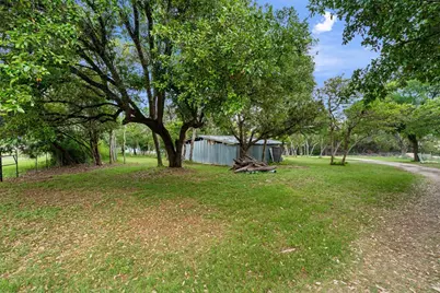 300 Corral Lane, Liberty Hill, TX 78642 - Photo 35