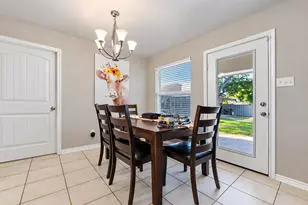 343 E Jackson St, Bartlett, TX 76511 - Photo 3