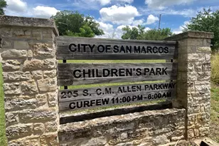 948 Sycamore St, San Marcos, TX 78666 - Photo 31