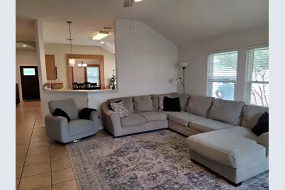 108 Warner Bend, Hutto, TX 78634 - Photo 3