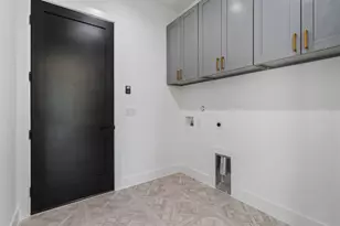 501 E Burton St, Manor, TX 78653 - Photo 11