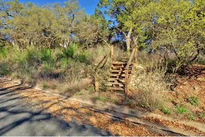 2904 Regents Park, Austin, TX 78746 - Photo 9