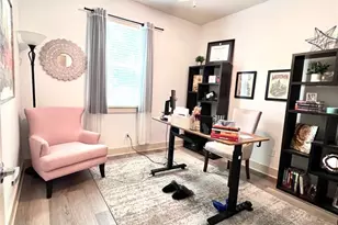 604 Allen St, Austin, TX 78702 - Photo 13