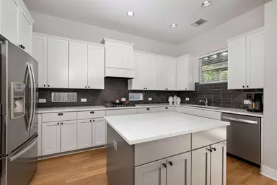 408 W 16th Street, Georgetown, TX 78626 - Photo 13