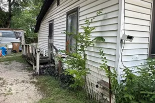 1127 Mark St, Austin, TX 78721 - Photo 3