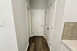 104 Greinert Dr, Taylor, TX 76574 - Photo 5