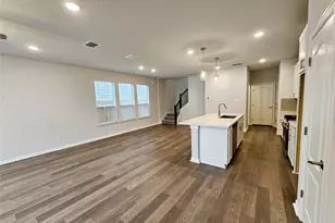 104 Greinert Dr, Taylor, TX 76574 - Photo 3