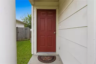 16112 Hamilton Point Cir, Manor, TX 78653 - Photo 3