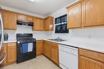 16112 Hamilton Point Circle, Manor, TX 78653 - Photo 19