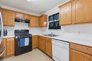 16112 Hamilton Point Cir, Manor, TX 78653 - Photo 19
